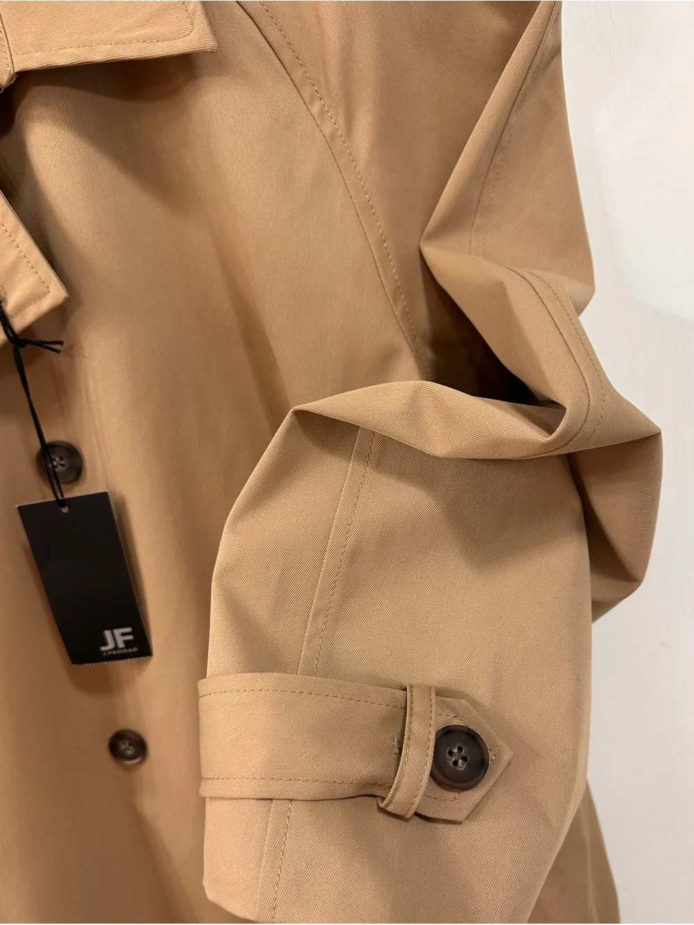NWT J.Ferrar Men’s XXL Trench Coat Tan Double Breasted Epaulet Shoulders Classic